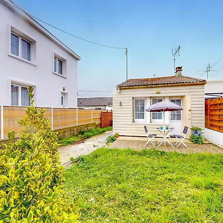 Awesome In With Kitchen Holiday home Royan