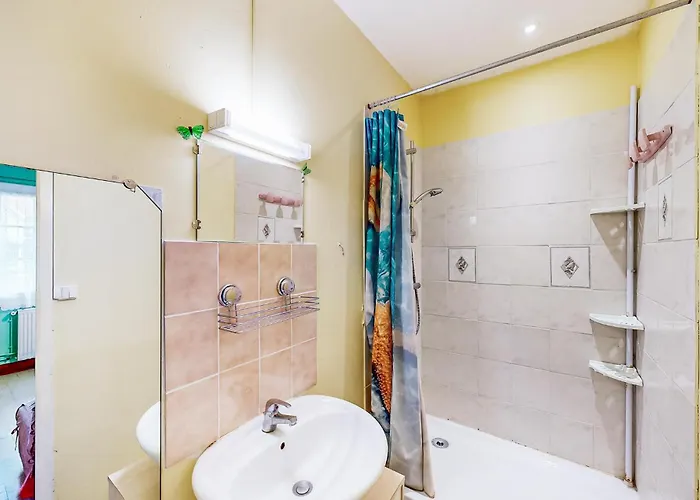 Σπίτι διακοπών 1 Bedroom Beautiful In *