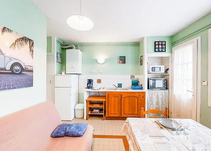 1 Bedroom Beautiful In Royan